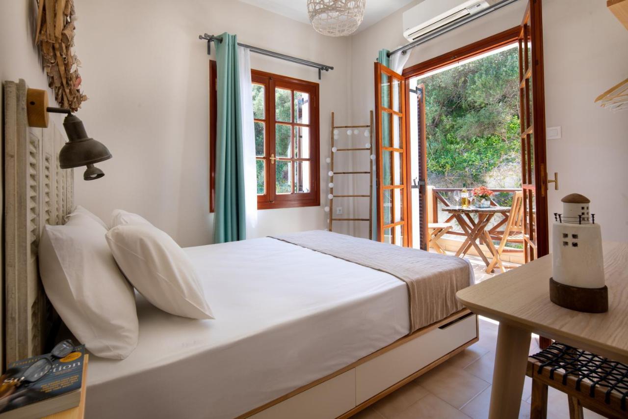 Avra Apartments Каливес Экстерьер фото