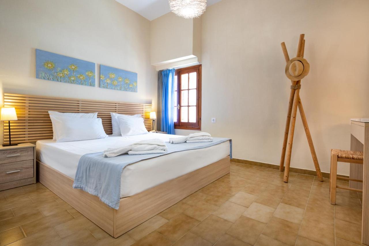Avra Apartments Каливес Экстерьер фото